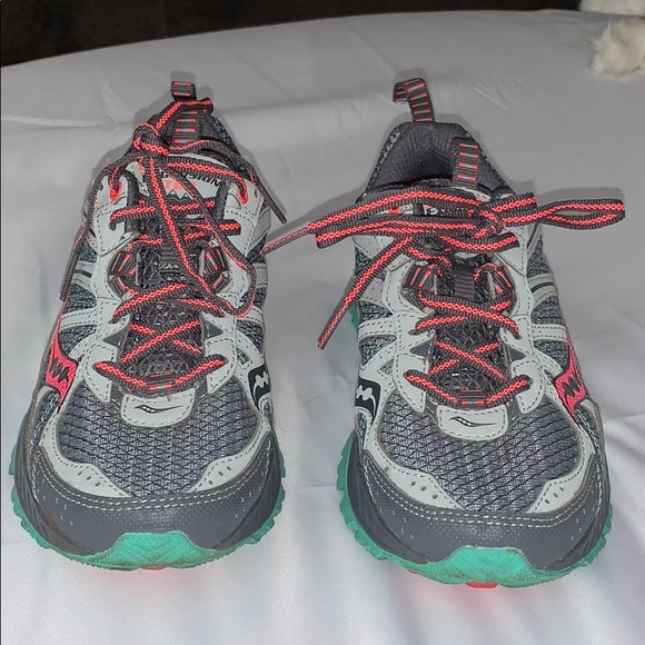 saucony excursion tr8 women's